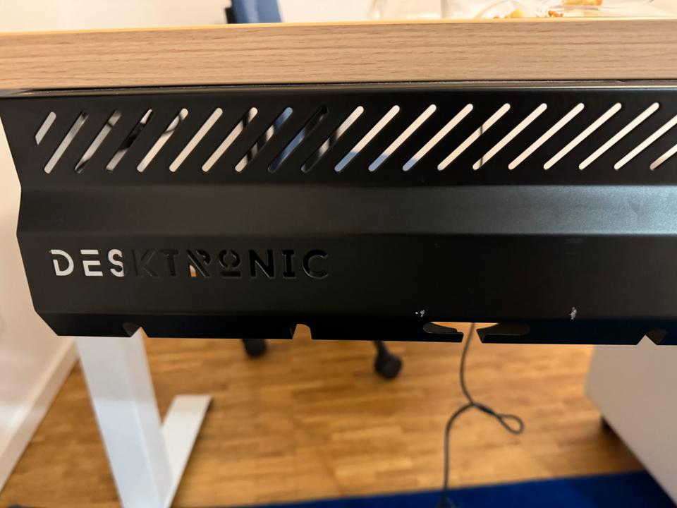 Desktronic HomePro – Höhenverstellbarer Schreibtisch in Berlin