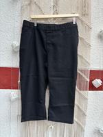 Neue Stretchjeans Capri 7/8 schwarz Janina NEU 46 sehr bequem Hessen - Kassel Vorschau