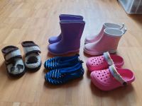 Schuhset Größe 24 Gummistiefel, Wasserschuhe, Crogs, Hausschuhe Hessen - Bruchköbel Vorschau