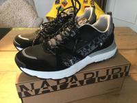 Napapijri Herren Sneaker Outdoor Schuhe schwarz Neu Größe 46 Nordrhein-Westfalen - Hüllhorst Vorschau