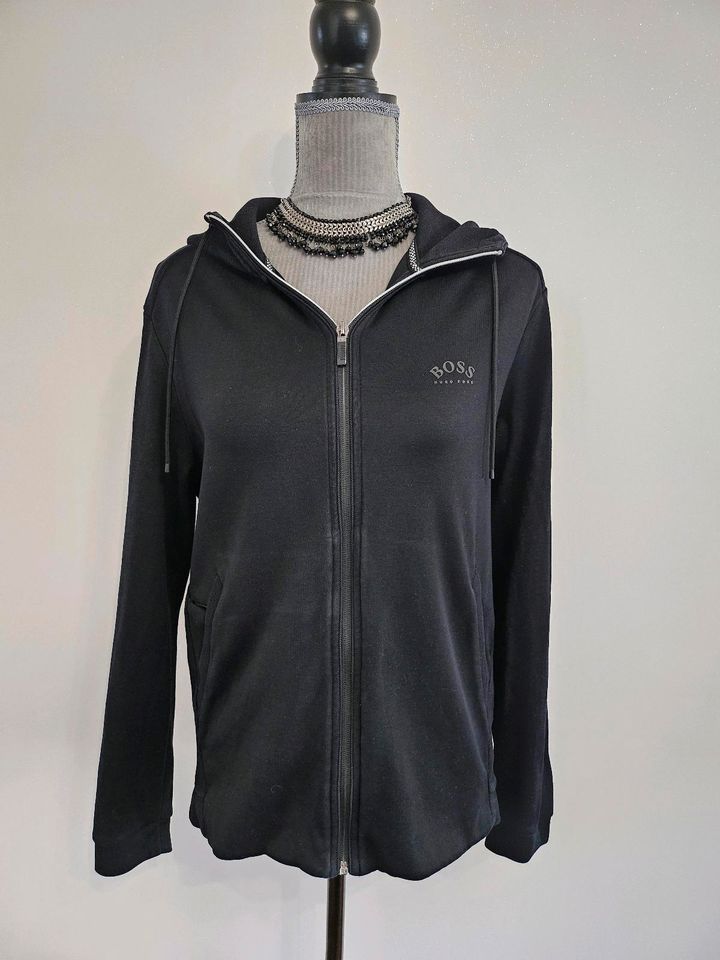 Sweatshirt von Hugo Boss Größe S in Kronau