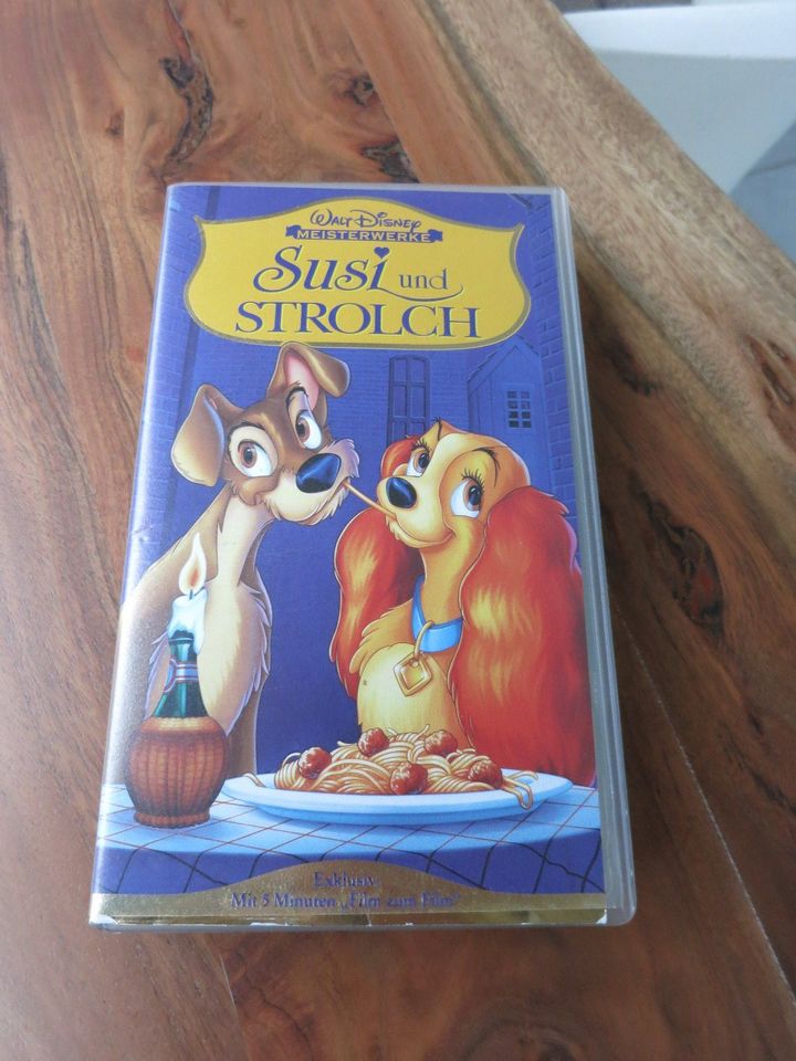 8 VHS-Kinderkasetten v. Walt Disney alle zusammen 8 € in Landshut