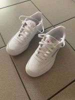 Reebok Classic Damen weiß Niedersachsen - Schwülper Vorschau