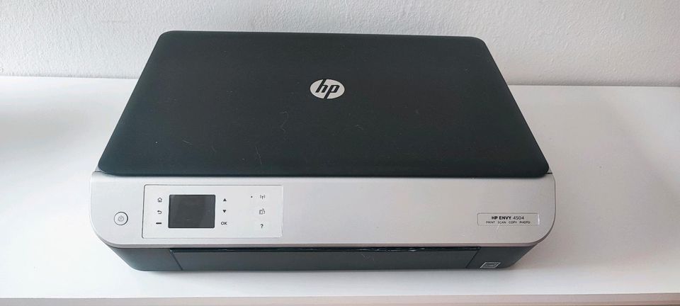 Defekter HP Envy 4504 Drucker, Kopierer, Scanner inkl. Patronen in Germering