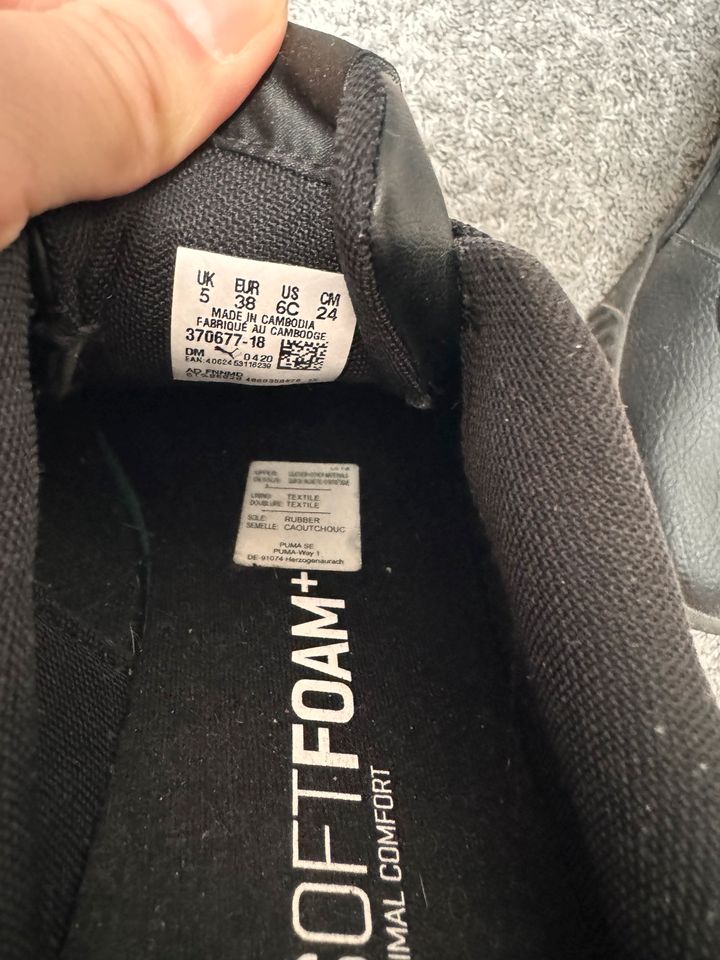 Puma Sneaker in Schwarz - Größe 38 in Langerwehe