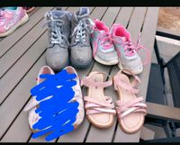 3 paar Mädchen Schuhe/Sandalen/Sneaker Größe 30 Nordrhein-Westfalen - Kreuzau Vorschau