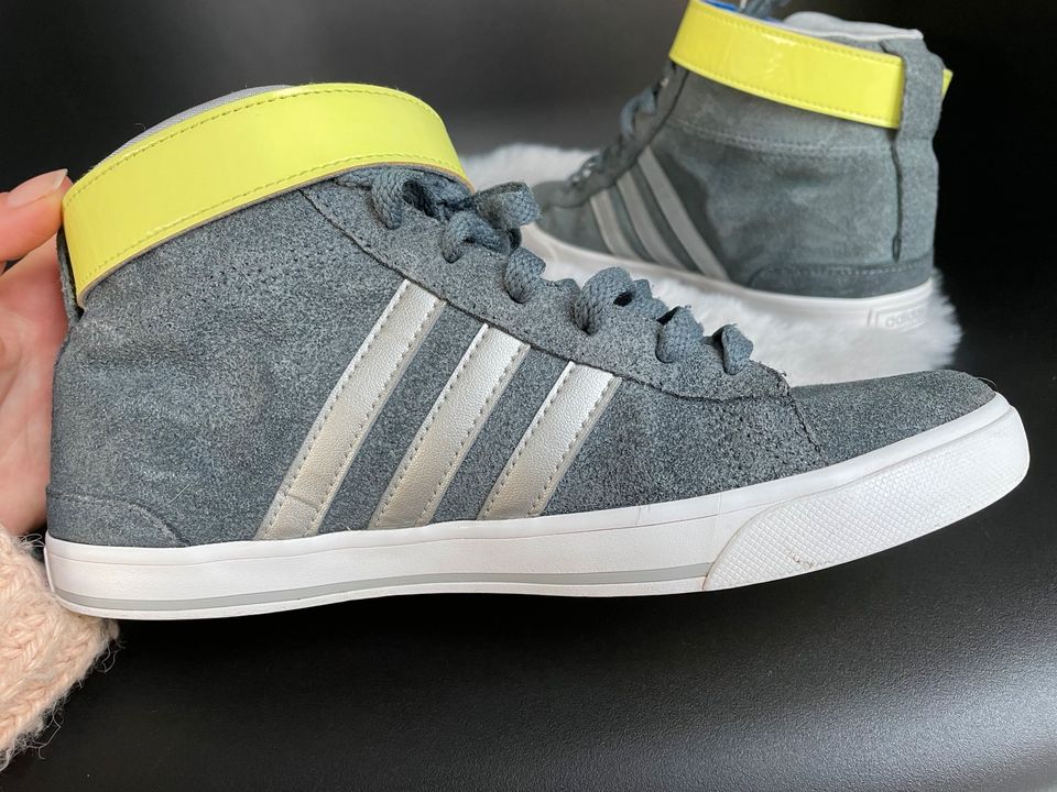 Adidas Neo Label Sneaker Wildleder Knöchel Neon Gelb 37 1/3 in Thüringen -  Uder | eBay Kleinanzeigen ist jetzt Kleinanzeigen