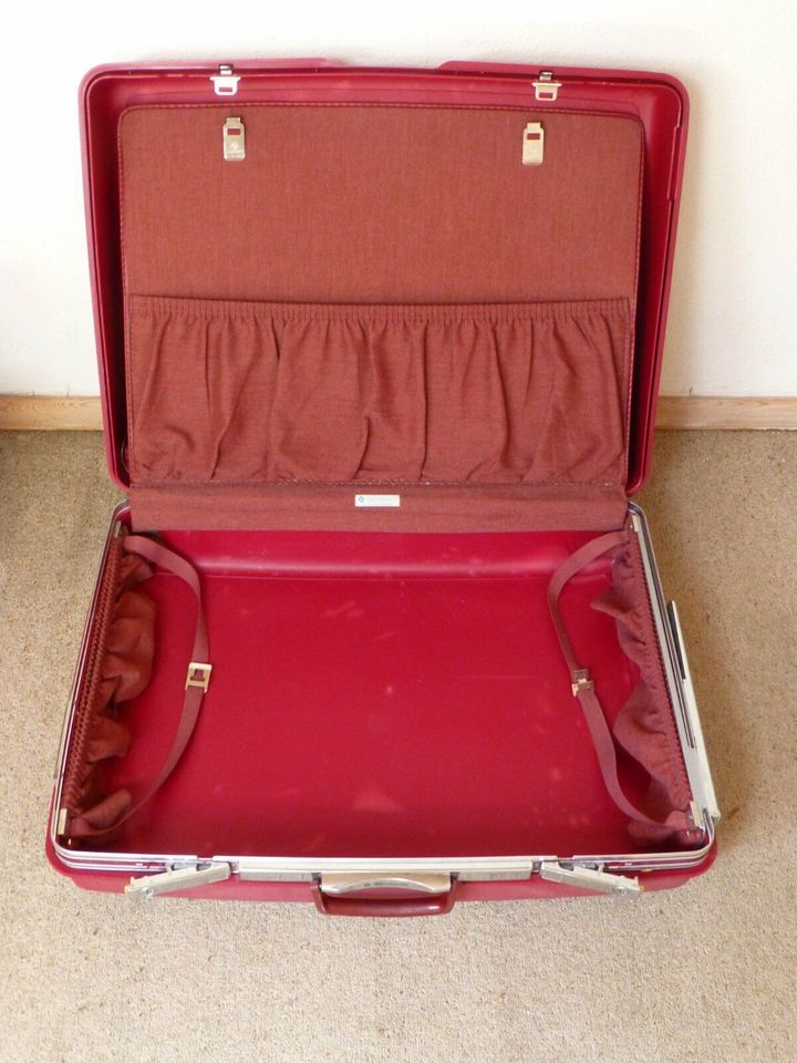 Reisekoffer Samsonite Bordeauxrot 70er Jahre Weinrot Vintage in Bielefeld