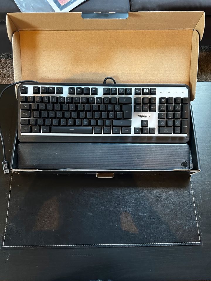 Roccat Magma Gaming Tastatur RGB *NEU* in Zweibrücken