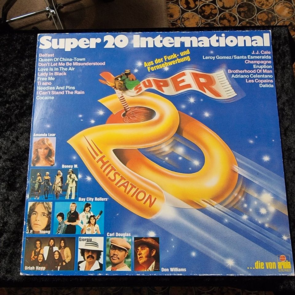 Vinyl Sampler "Super 20 International" in Bergheim