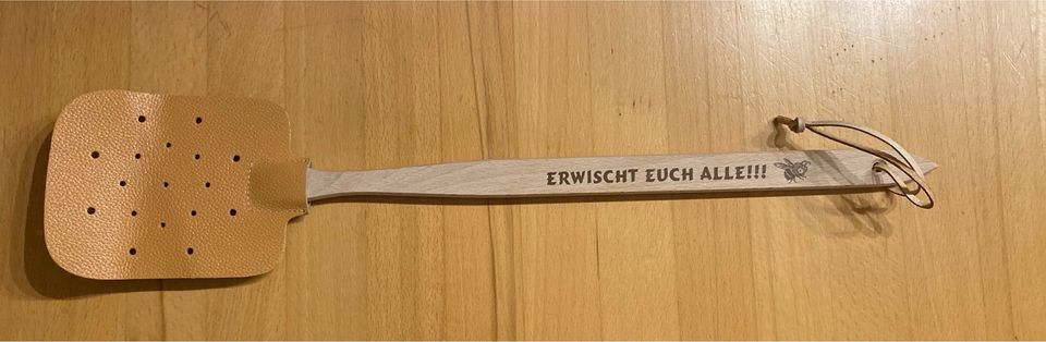 Fliegenklatsche Holz Leder NEU in Stadtlauringen