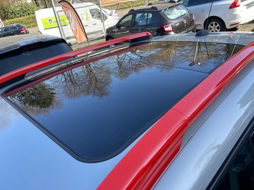 Citroën C3 Aircross Shine 1.2 Klima Navi Panorama 8x Alu in Lüdenscheid