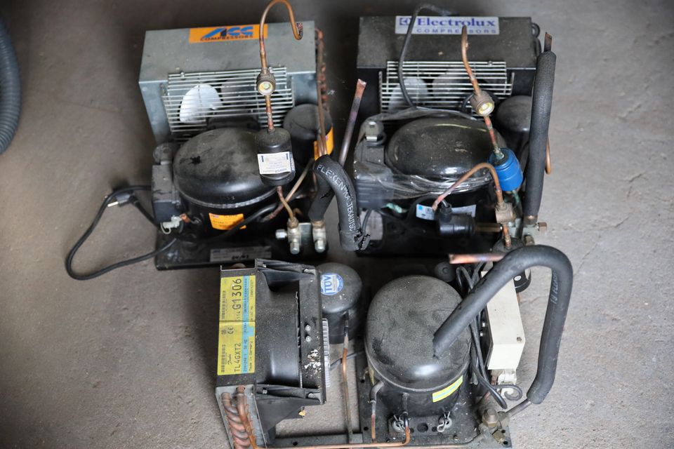 3x Kühlaggregate mit 220 Volt Anschluß aus einer Kühltheke in Philippsburg