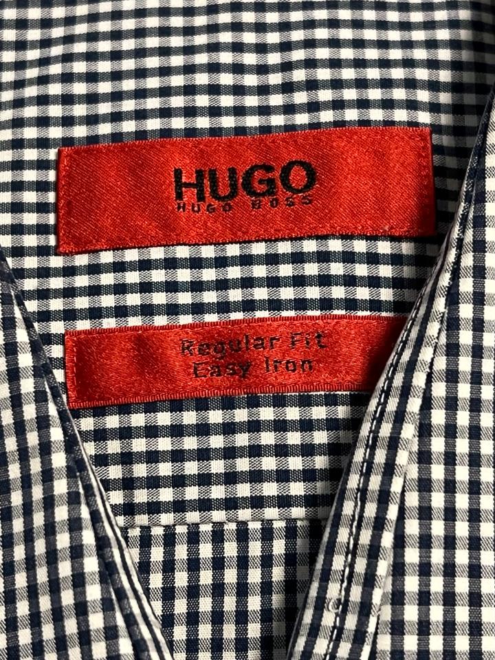 HUGO BOSS Herrenhemd 43/17=XL,regular fit,blau kariert,top Zust. in Hamburg