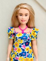 Barbie down syndrom puppe fashionista wie neu aus sammlung Sachsen-Anhalt - Arendsee (Altmark) Vorschau