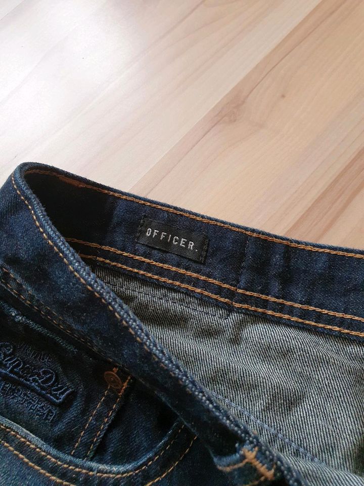 Superdry Herren Teens Jeans Shorts Gr 30 blau w. Neu in Einbeck