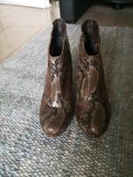topaktuelle Tamaris Stiefeletten Gr. 39 Rheinland-Pfalz - Sinzig Vorschau