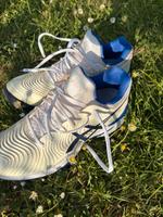 Superschöne Damen Asics Tennisschuhe Hessen - Kelkheim Vorschau