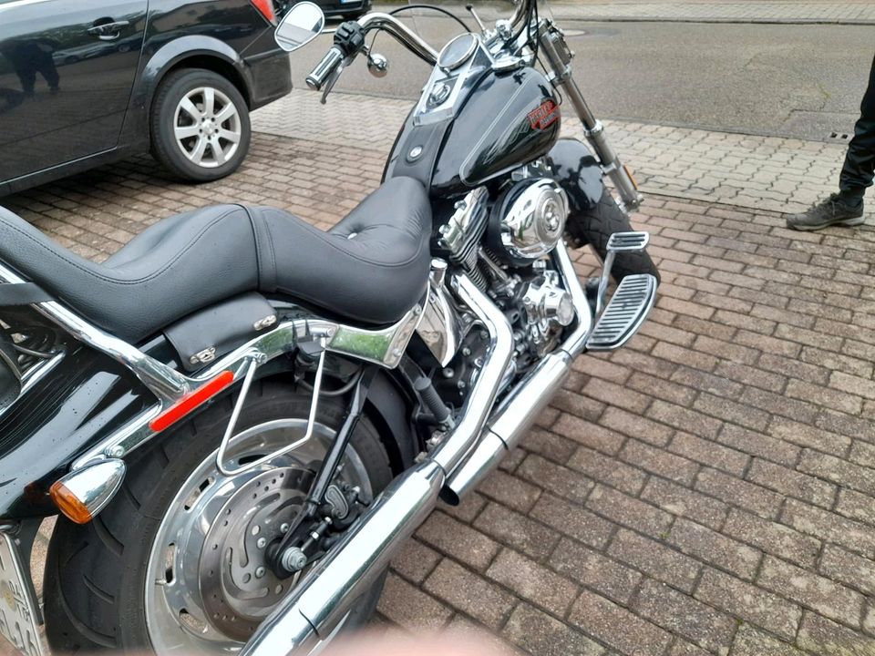 Harley Davidson Softail FXSTC Coustom in Bad Rappenau