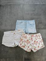 Shorts Hotpants kurze Hosen 3er Paket Gr. S 36 176 Baden-Württemberg - Schemmerhofen Vorschau