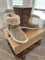 UGG Boots - Gr 36 - NEU in OVP Baden-Württemberg - Bad Waldsee Vorschau