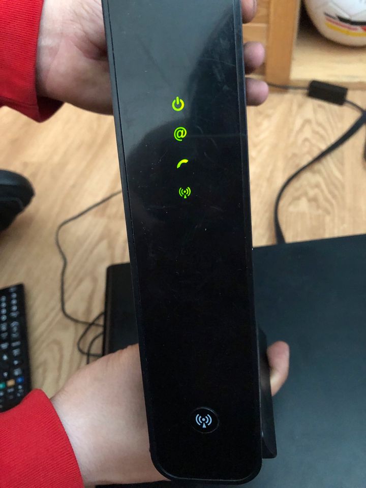 WLAN router Vodafone Kabelbox b27c(cbn Modell:ch7466ce) in Fürstenwalde (Spree)
