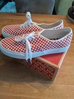 Vans neu mit Karton Niedersachsen - Gnarrenburg Vorschau