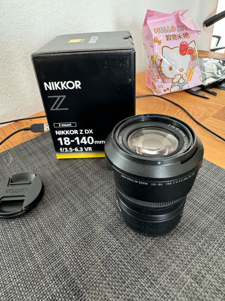 VB Nikon Z DX 18-140 f3.5-6.3 Objektiv in Bad Homburg