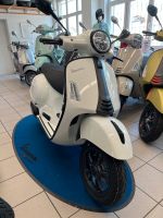 Neu! Vespa GTS SuperSport 125 Black Forest E5 Roller Freiburg im Breisgau - Altstadt Vorschau