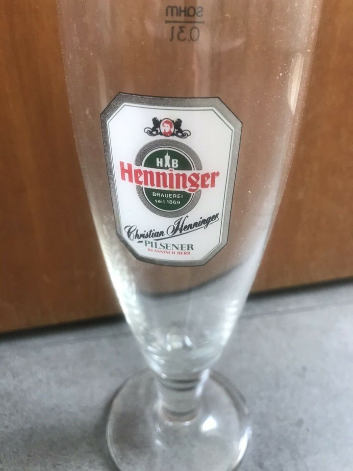 11 Bierkelche 0,3 SAMMLER  Christian Henninger nie benutzt in Bad Vilbel