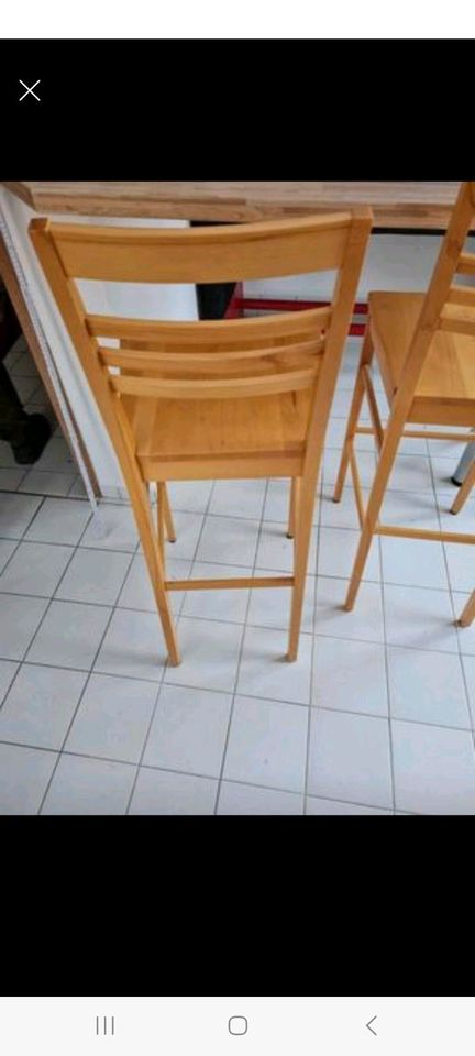 2 Stühle mit erhöhter Sitzfläche in Werda