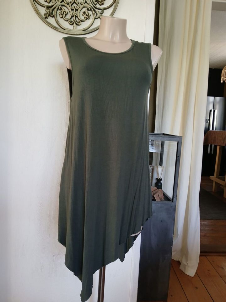 T-Shirt Kleid Asymetrisch Khaki Grün von FB Sister Gr. XL in Rheinau