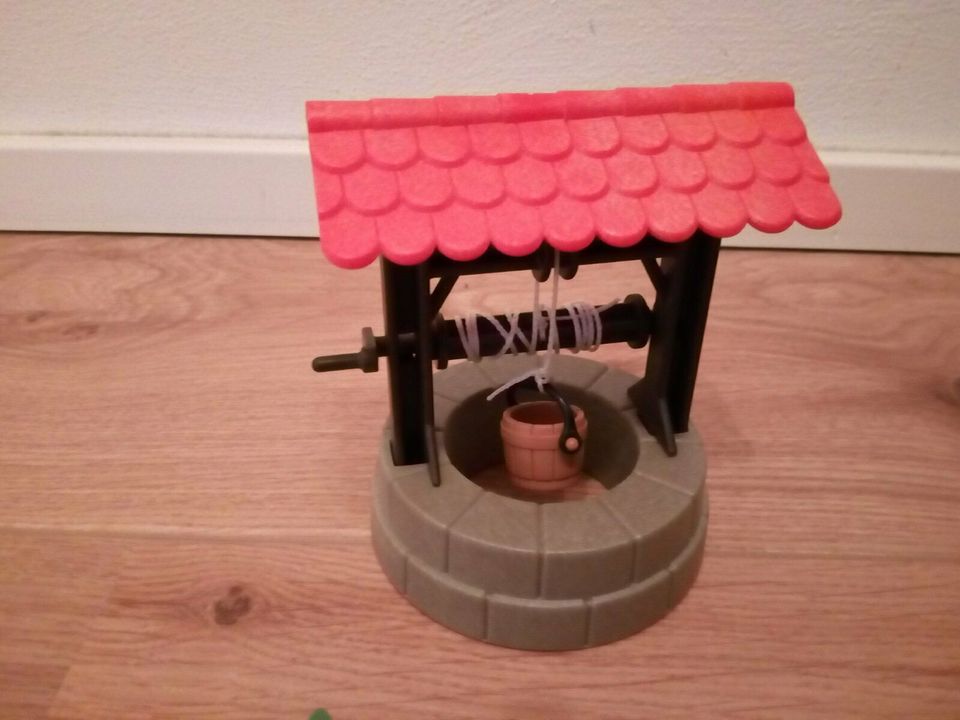 Playmobil Fort mit viel Zubehör in Blankenheim