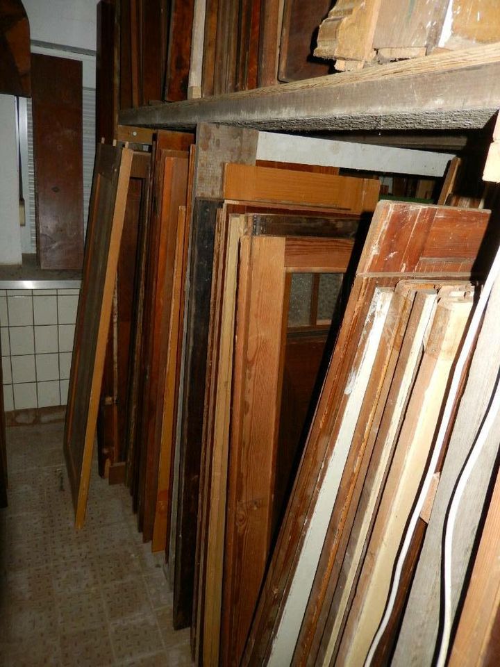 150 Antike Schrank Türen Altbau Tür Vollholz Baumaterial Möbel in Oschatz