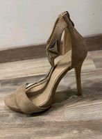 High Heels Pumps beige Wildleder 38 Nordrhein-Westfalen - Castrop-Rauxel Vorschau