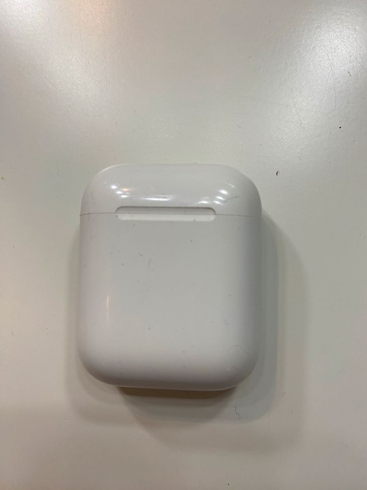 Airpods mit Hülle und Originalverpackung in Steinhagen