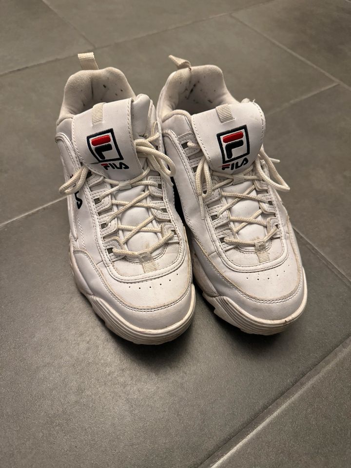 FILA Sneaker Distuptor weiß 42 Schuhe unisex in Schiffdorf