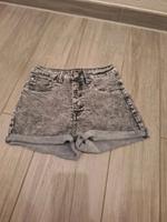 *New Yorker *Jeans-Shorts grau Gr.36 Niedersachsen - Celle Vorschau