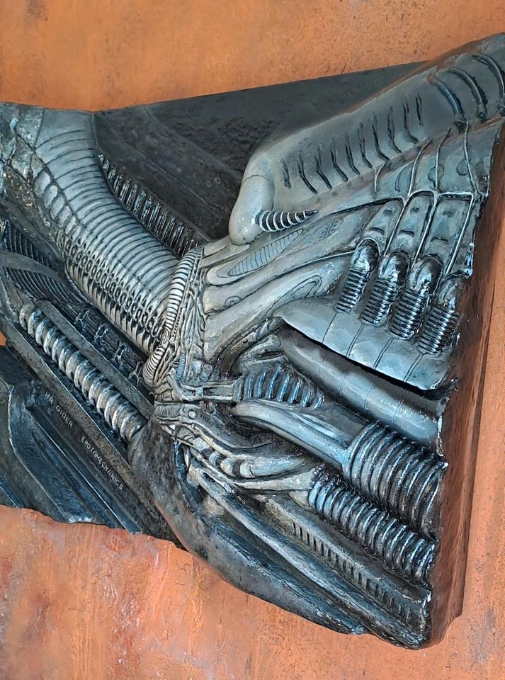 Erotomechanics fellatio Relief H.R.Giger Replikat in Bad Doberan