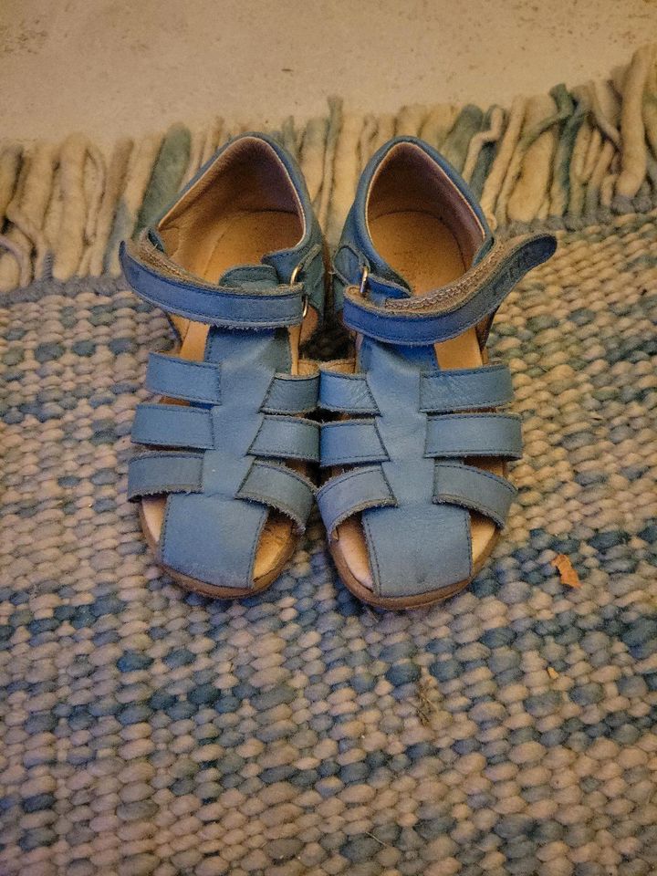 Sandalen Kinder  blau Leder pompom in Berlin