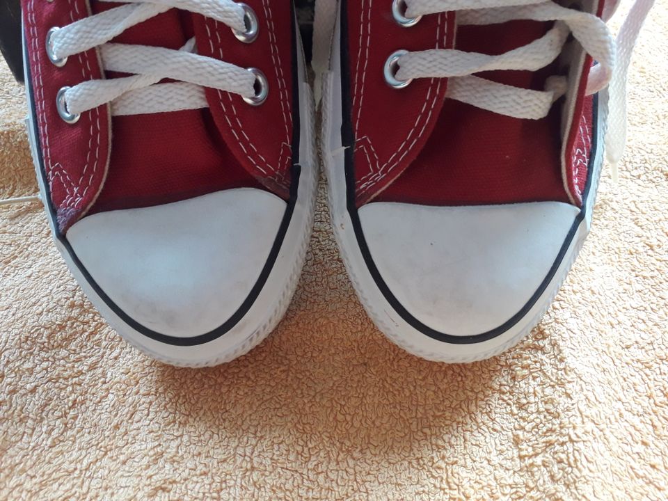 Converse All Star Made in USA rot Größe US 9 EUR 43 in Dietzenbach