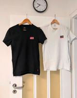 Levis 2 Shirts Größe S Nordrhein-Westfalen - Lippstadt Vorschau
