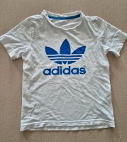 Adidas T-Shirt Jungen Größe 122/128 Sportshirt Nordrhein-Westfalen - Mülheim (Ruhr) Vorschau
