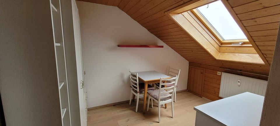 helle, ruhige und gemütliche 3 Zimmer Dachgeschoßwohnung in Villingen-Schwenningen