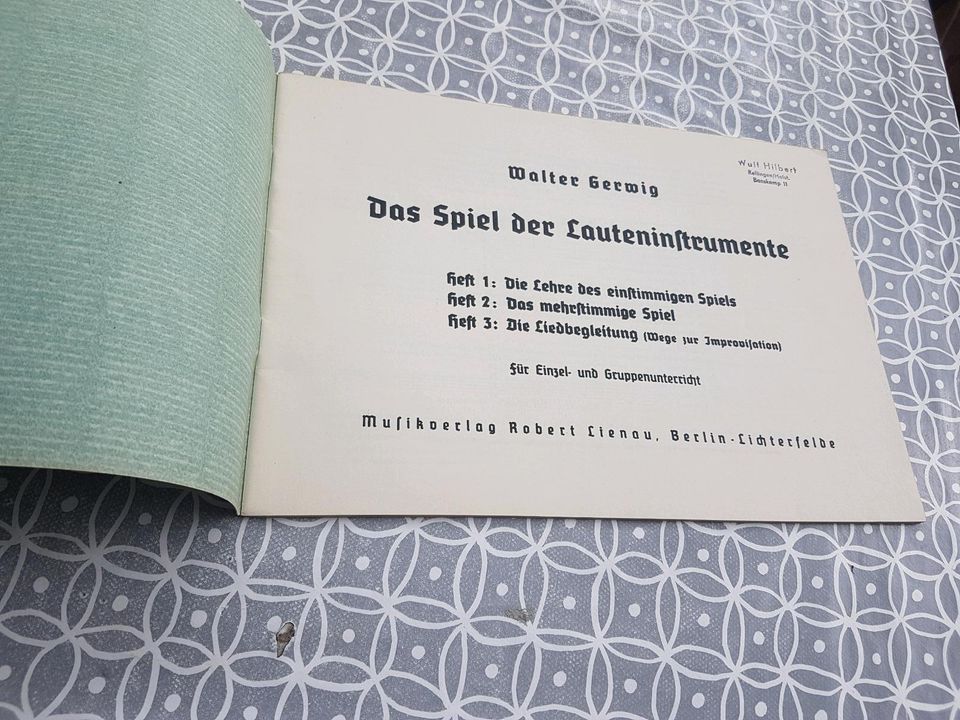 Noten "Das Spiel der Lauteninstrumente 3" von Walter Herwig in Hamburg