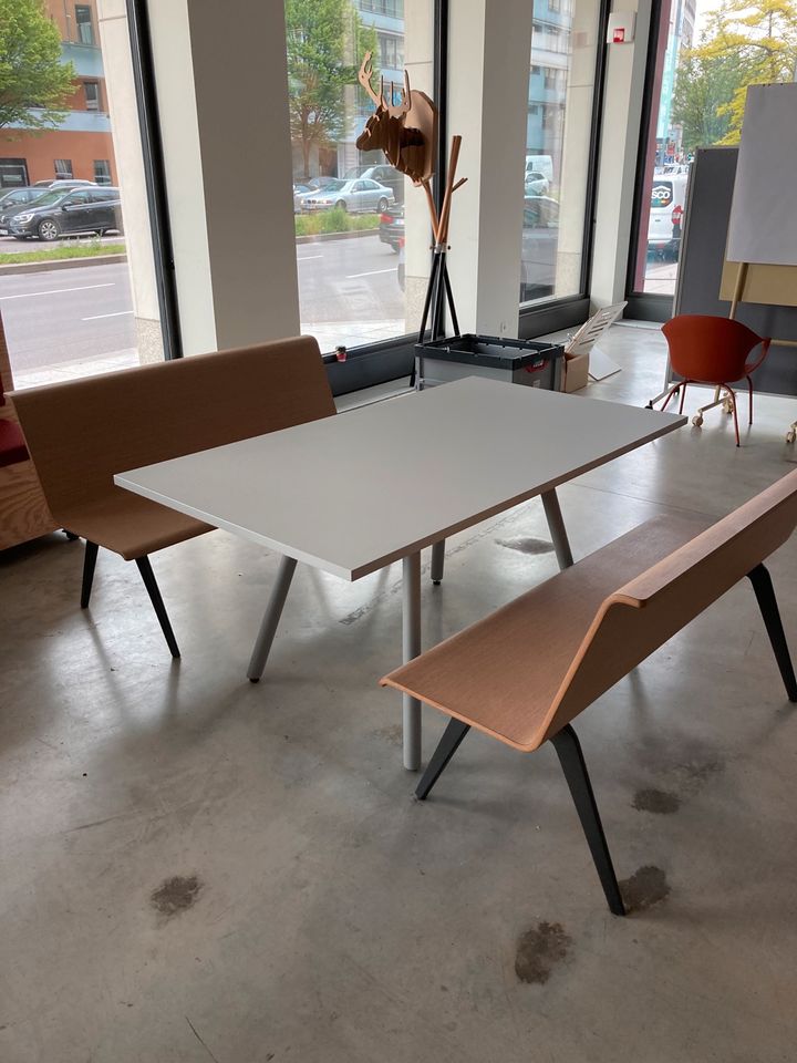 New tendency Mesa Tisch - Design Tisch in Kornwestheim
