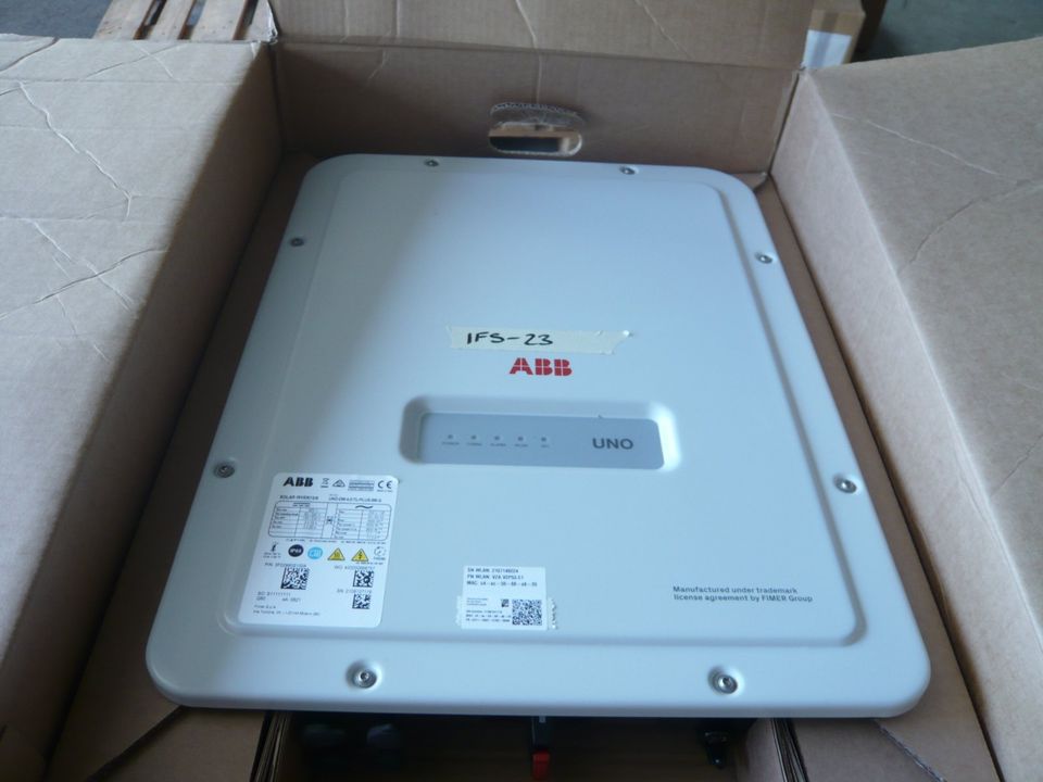 ABB Uno Solar Inverter UNO DM 4.0 TL-PLUS-SB-Q IFS-23 in Freiburg im Breisgau