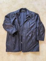 Leichte Herren Lederjacke von Bugatti Größe 52 Echtleder Lamm Sachsen - Freital Vorschau