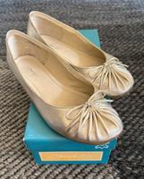Goldene Ballerinas von Janet D. (Echtleder) Schwerin - Werdervorstadt Vorschau