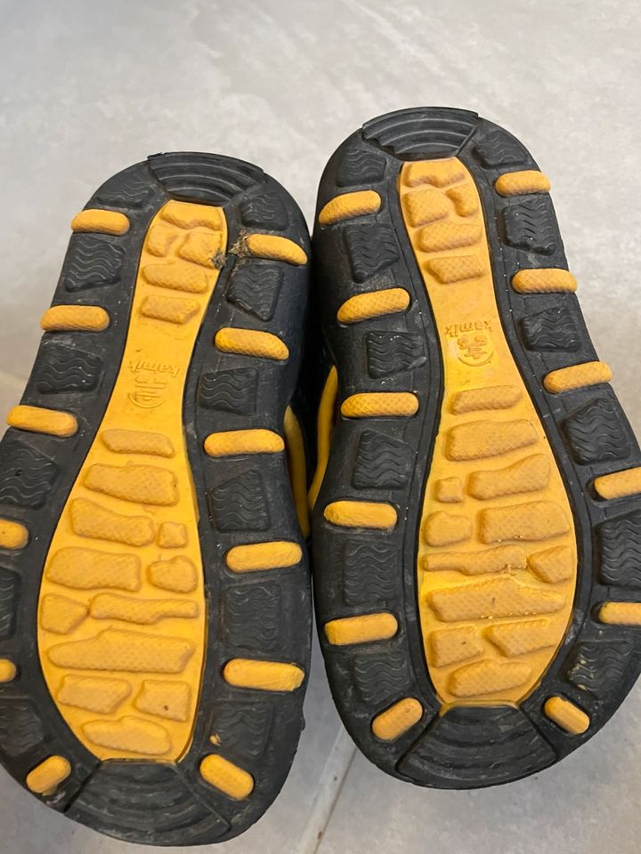 Sandalen Kinderschuhe Größe 24 in Dahlheim Taunus